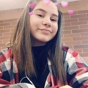 Meet your Posher, Eva